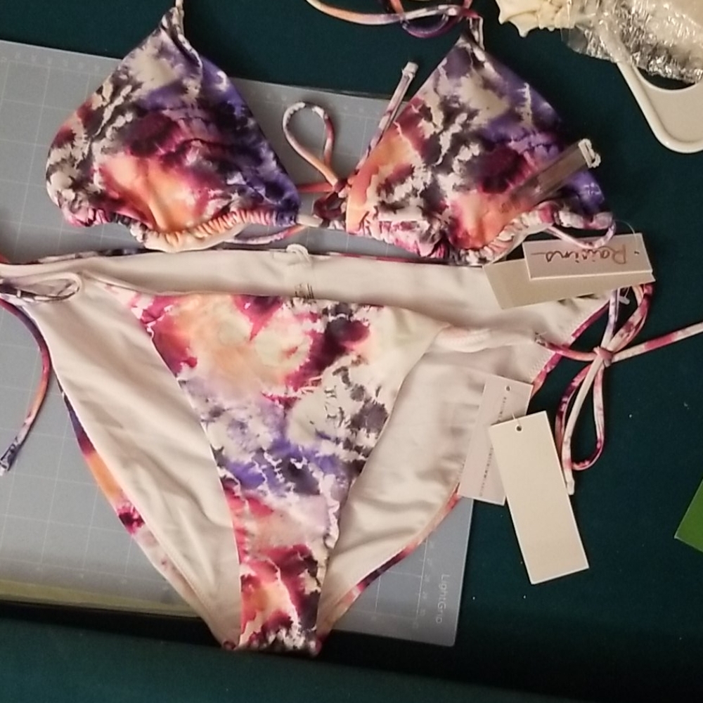 Swim suit